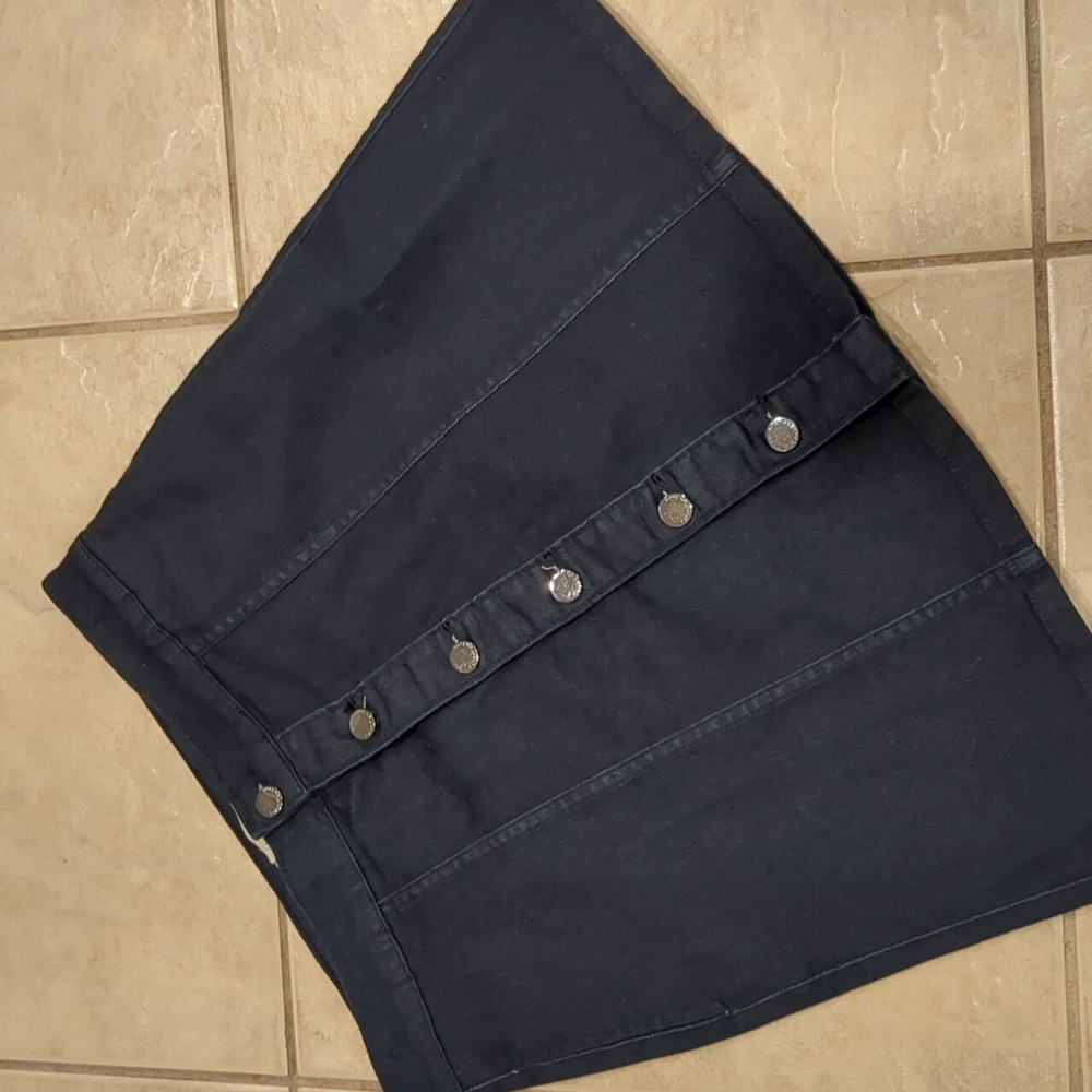Calvin Klein Jeans Denim Dark Wash Mini Skirt Size 28